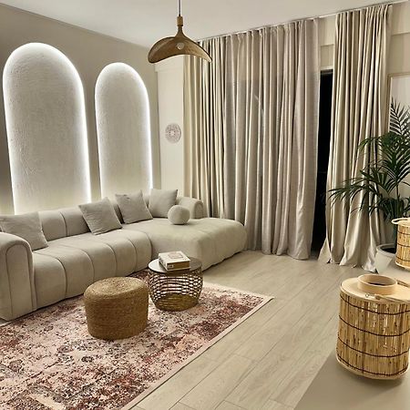 Lungomare Luxury Sea View Apartaments Vlorë Exteriör bild