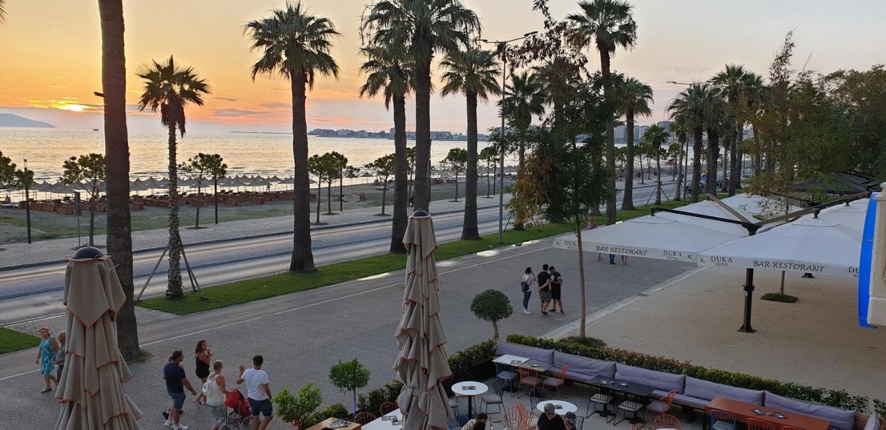 Lungomare Luxury Sea View Apartaments Vlorë Exteriör bild