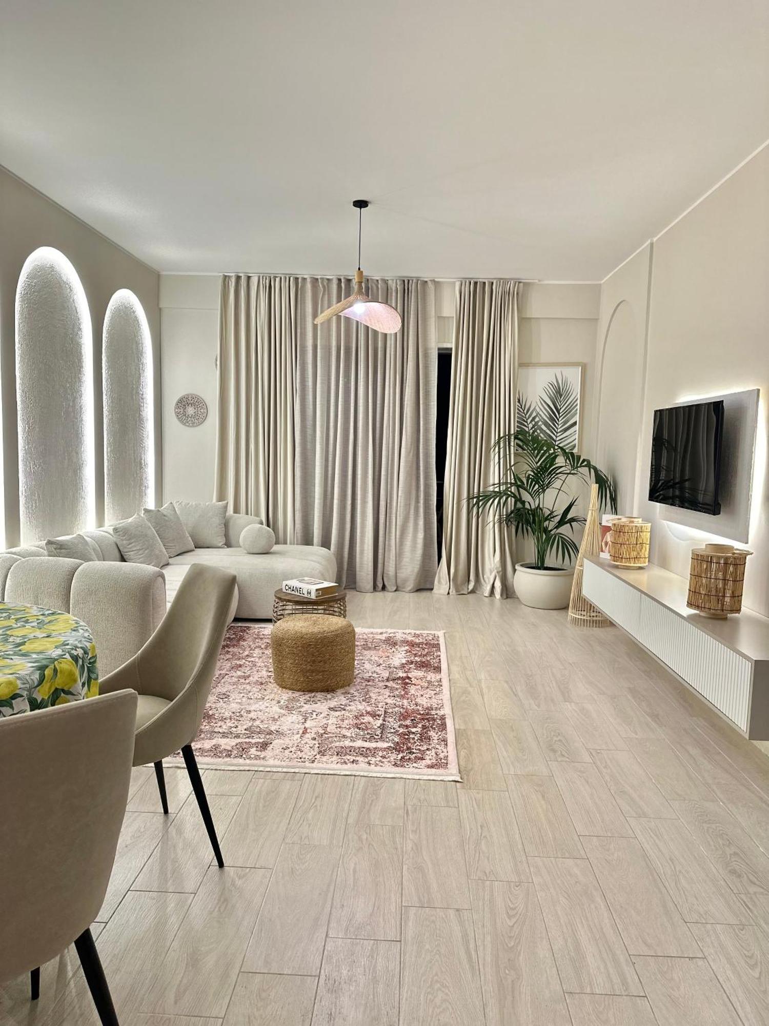 Lungomare Luxury Sea View Apartaments Vlorë Exteriör bild