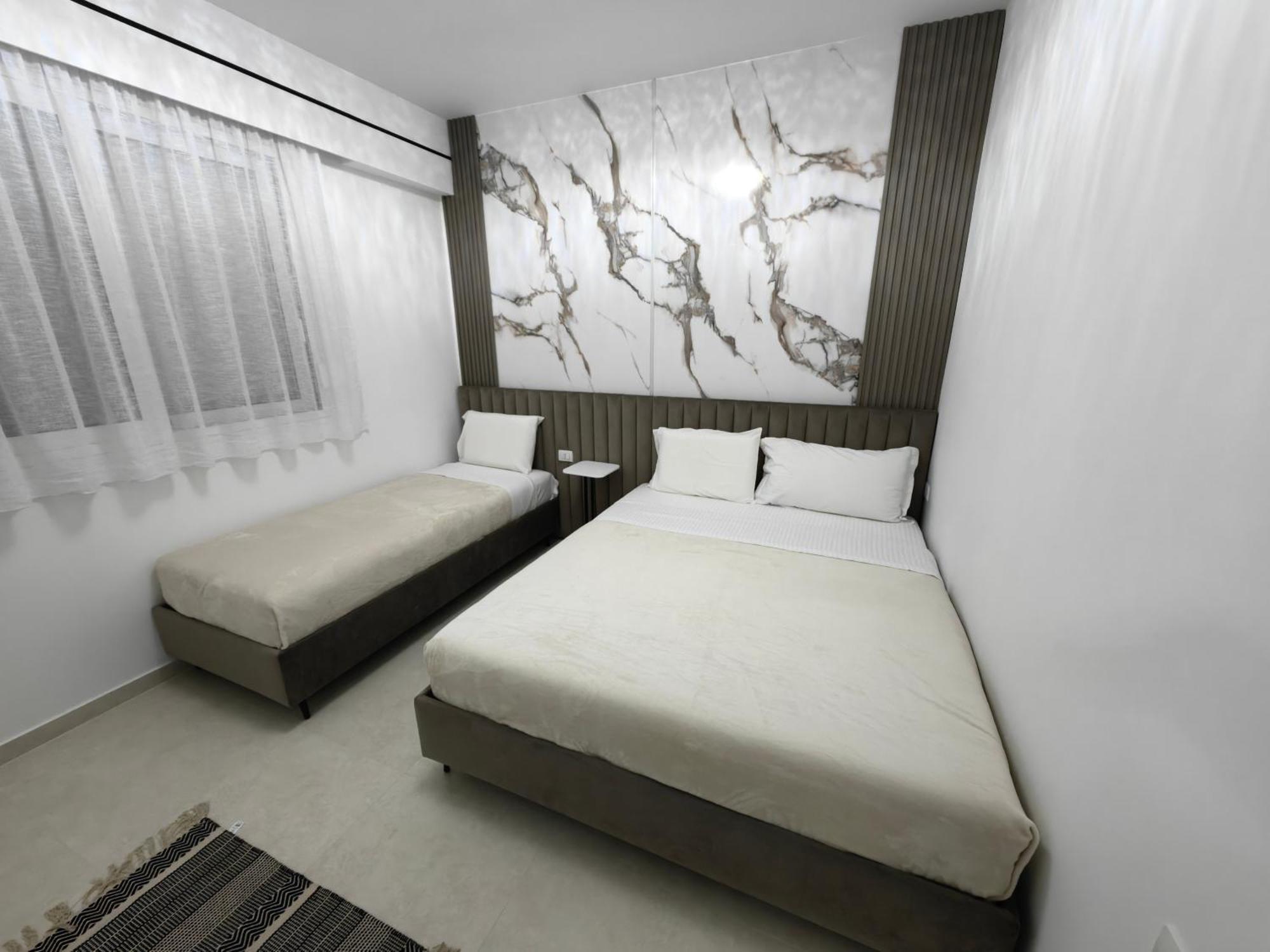 Lungomare Luxury Sea View Apartaments Vlorë Rum bild
