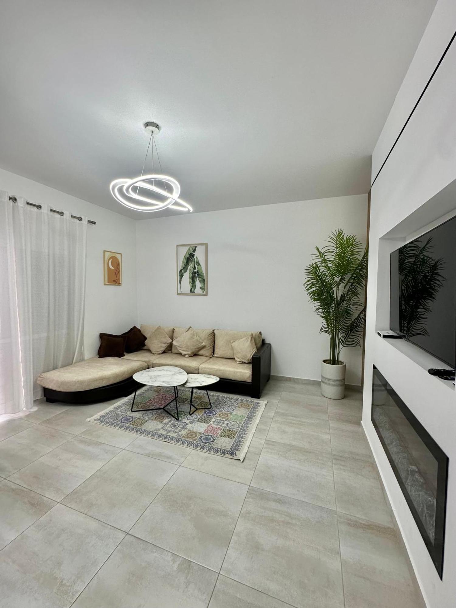 Lungomare Luxury Sea View Apartaments Vlorë Exteriör bild